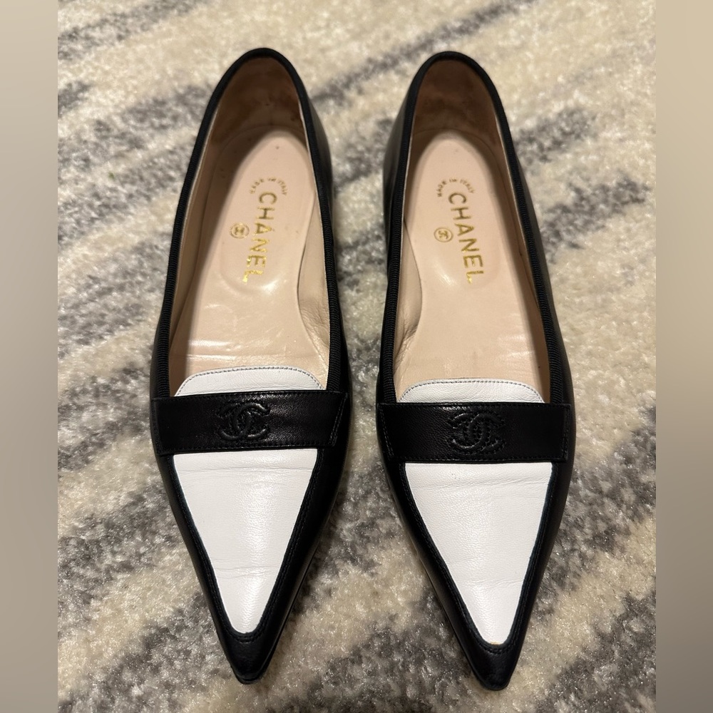 Chanel - 2004 Vintage Loafers